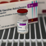 Vacina da AstraZeneca | Foto de Alex Kraus para Bloomberg