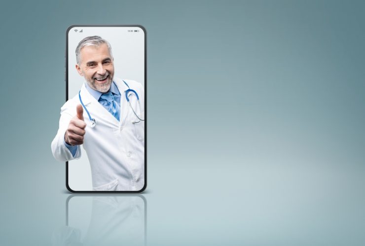 Um médico saindo da tela do smartphone