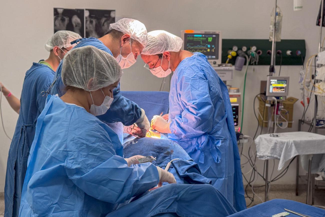 Foto da cirurgia realizada pelo Hospital Metropolitano de Urgência e Emergência em Ananindeua