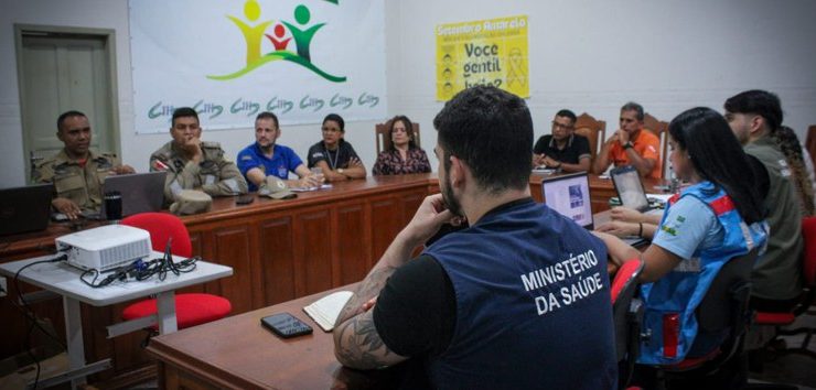 Reunião dos agentes do Ministério da Saúde com servidores do município de Altamira