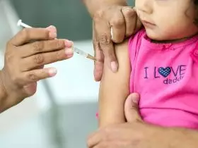Criança recebendo dose de vacina Foto: ASCOM SESPA