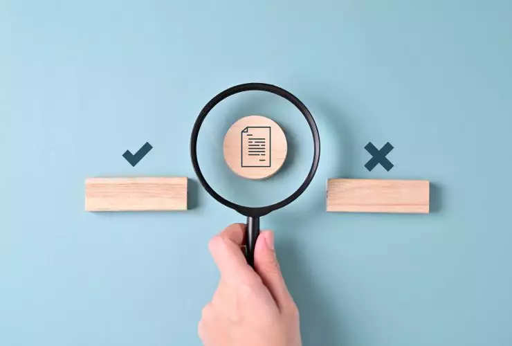 Sistema digital de gerenciamento e verificação de documentos comerciais Por 1footage