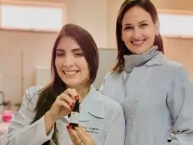 As farmacêuticas Érika Diógenes e Tamara Gonçalves