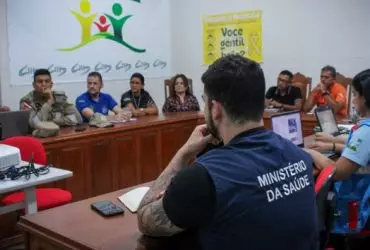 Reunião dos agentes do Ministério da Saúde com servidores do município de Altamira