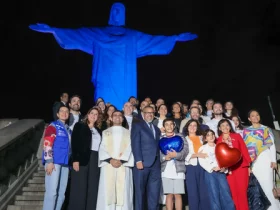 O diretor-geral da OMS, Tedros Adhanom Ghebreyesus e a ministra da Saúde, Nísia Trindade, no Cristo Redentor, com brasileiros juntos pela luta contra o câncer cervical