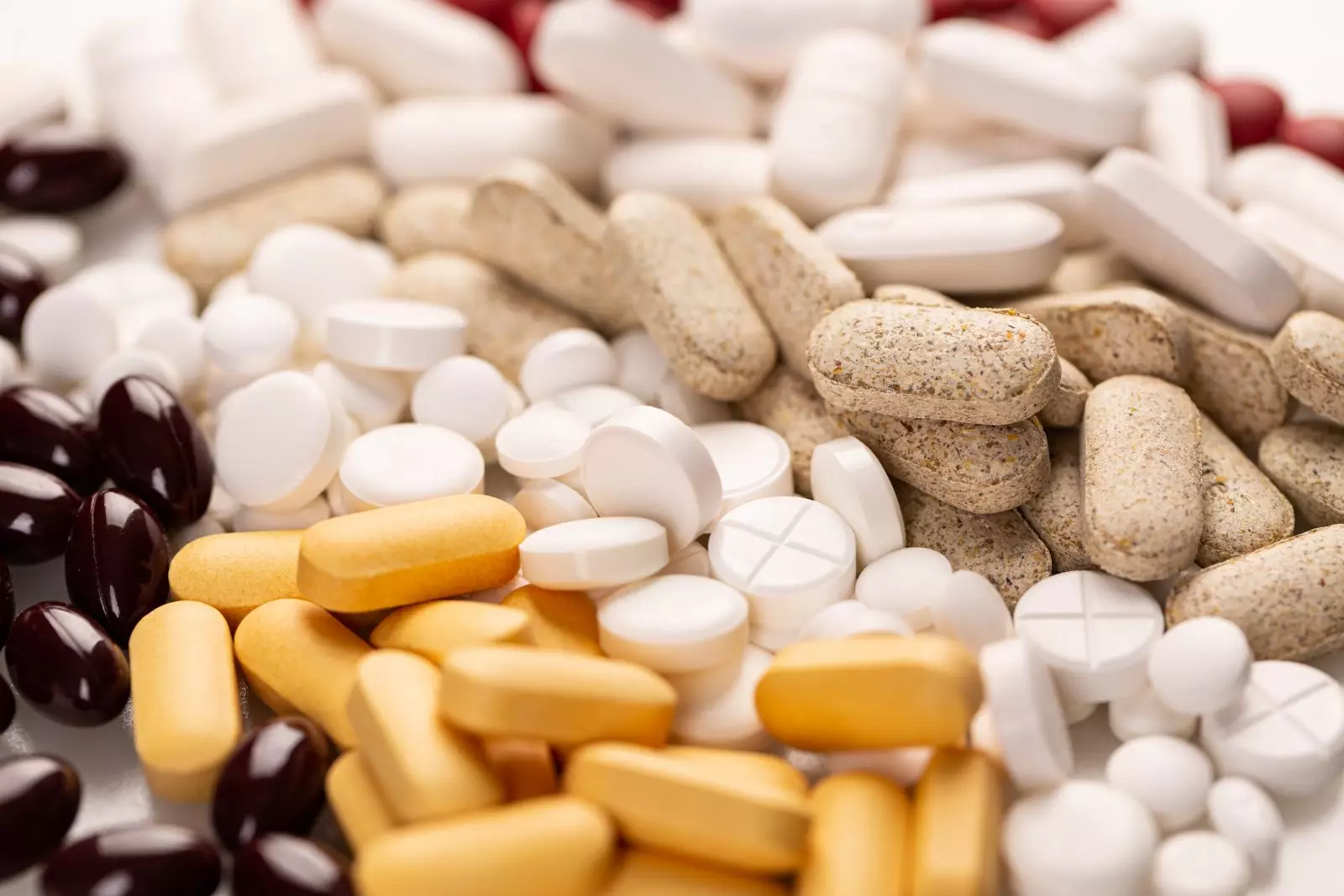 Vários comprimidos de medicamentos Por grafvision
